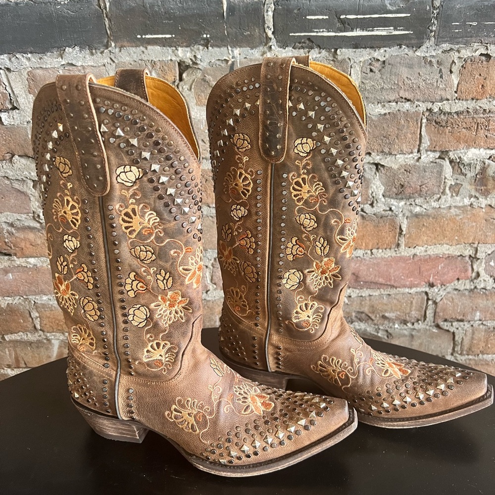 Old Gringo boots- worn once